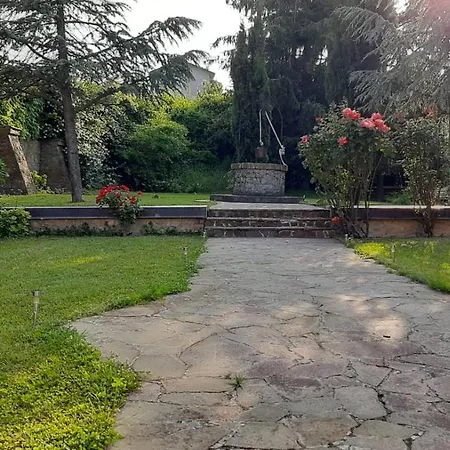 Stanza Singola Degli Iris Homestay szállás